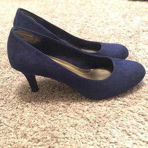 Blue suede-like heels